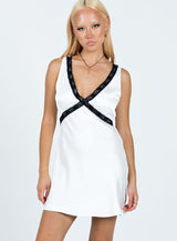 Yaralla Mini Dress White / Black